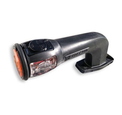 Orange horn + two-colour marker light (right side)